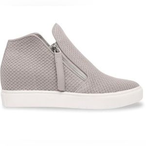 NWT Women’s Steve Madden Click Lifestyle Shoes